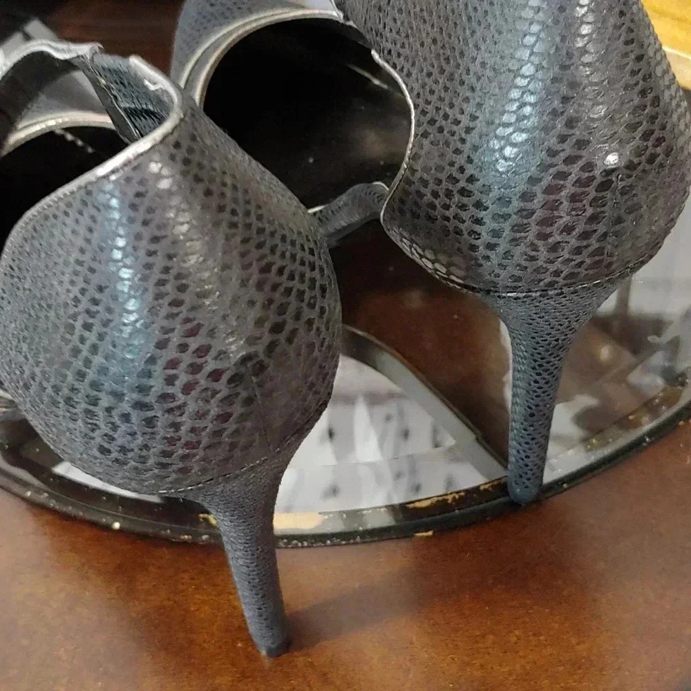 High heels by Charles David - Picture 6 of 12
